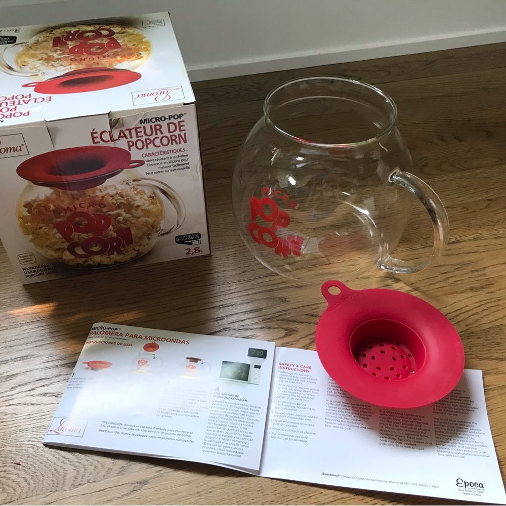 Laroma microwave popcorn popper no oil required.